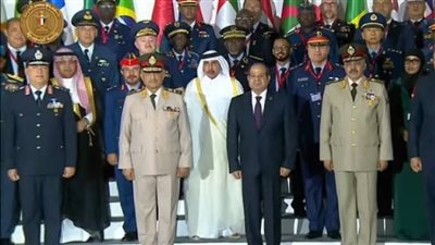 الرئيس السيسي يشهد افتتاح معرض مصر الدولى الأول للطيران والفضاء