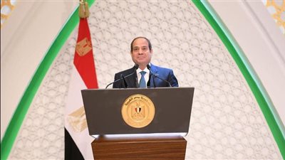 الرئيس السيسي: بناء الإنسان مسئولية كل مؤسسات الدولة
