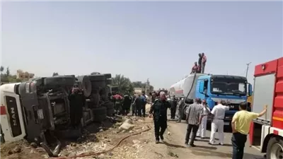 إصابة 14 شخصًا في انقلاب سيارة ربع نقل بالمنيا