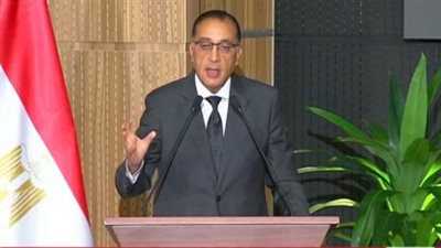 رئيس الوزراء: حزم الحماية الاجتماعية تستهدف دعم الأسر الأولى بالرعاية وتكافل وكرامة