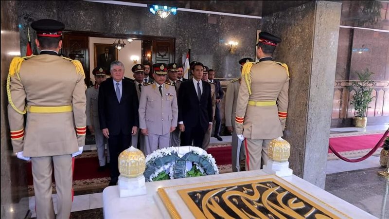 وزير الدفاع