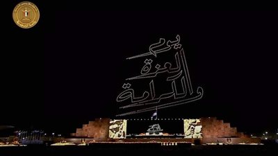 عروض ضوئية مبهرة في سماء حفل تخريج دفعة جديدة من الكليات العسكرية.. صور