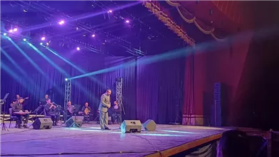 علي الحجار يتألق بأغانيه في حفل انتصارات أكتوبر على مسرح البالون