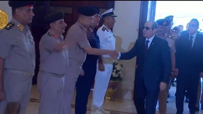 الرئيس السيسي يصل مقر انعقاد الندوة التثقيفية الـ40 بمناسبة انتصارات أكتوبر