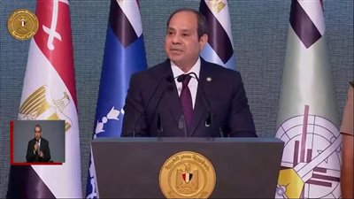 الرئيس السيسي لأسر شهداء القوات المسلحة: شعب مصر أصيل لا ينسى من ضحوا من أجله