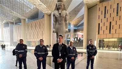 الأمن يستعين بتقنيات حديثة لتأمين زائري المتحف المصري الكبير.. صور 