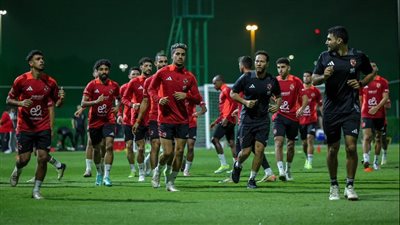 تدريبات استشفائية وتصحيح أخطاء فى مران الأهلى اليوم استعدادًا لإنبى