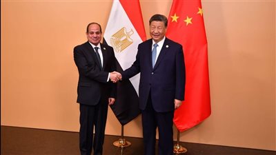 الرئيس السيسي يلتقي نظيره الصيني على هامش قمة تجمع البريكس