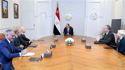الرئيس السيسي يثمن العلاقة بين مصر وإينى الإيطالية ويؤكد التطوير المستمر لمناخ الاستثمار