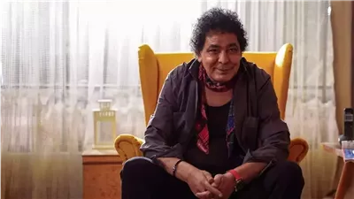 محمد منير ينعى حسن يوسف ومصطفى فهمى رغم تواجده بالمستشفى لإجراء فحوصات