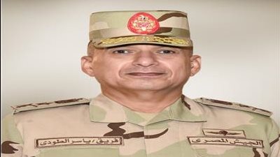 الرئيس السيسي يصدق على ترقية قائد قوات الدفاع الجوى إلى رتبة الفريق