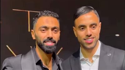 صلح حسين الشحات ومحمد الشيبي على هامش حفل جوائز الأفضل رياضيًا