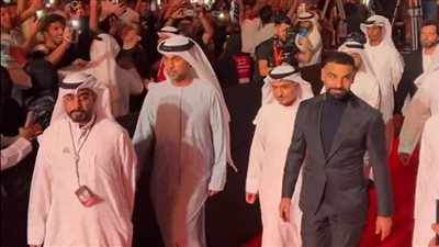 محمد صلاح يصل معرض الشارقة الدولي للكتاب لحضور ندوة عن مسيرته الكروية