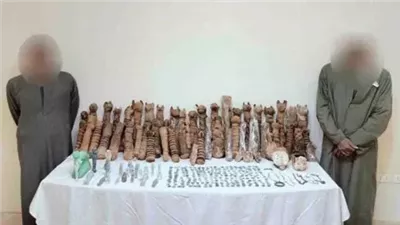 الداخلية تضبط 360 قطعة ومومياوات أثرية بحوزة شخصين فى المنيا