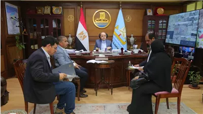 محافظ كفر الشيخ يناقش شكاوى المواطنين فى إطار مبادرة 
