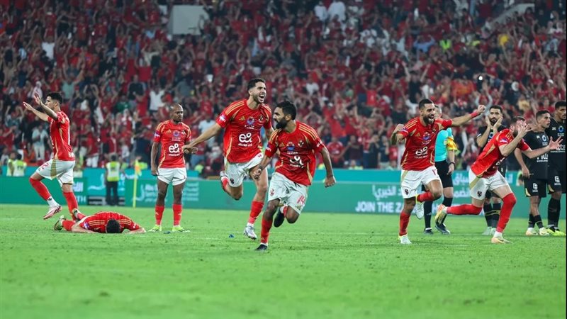 لاعبي الأهلي