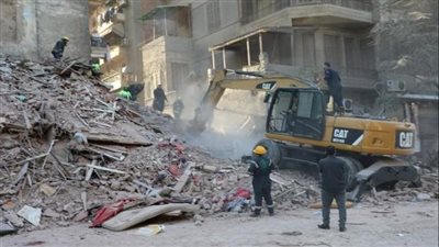 الحماية المدنية تستخرج الجثة الأخيرة من أسفل ركام عقار العباسية المنهار