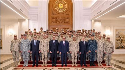 الرئيس السيسي يؤكد على ضرورة تعظيم قدرات كافة مؤسسات الدولة وأجهزتها