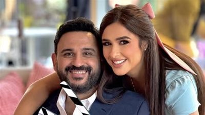 ياسمين عبد العزيز وأكرم حسني من كواليس فيلم 