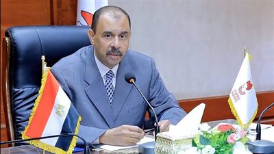 محافظ سوهاج يبحث استعدادات المحافظة لاستقبال أعياد القيامة وشم النسيم