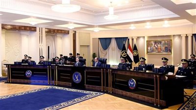 الرئيس السيسي يؤكد على تقديره للدور الجوهرى لجهاز الشرطة فى حماية البلاد