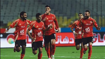 الأهلي يهزم المصري بثنائية في الدوري