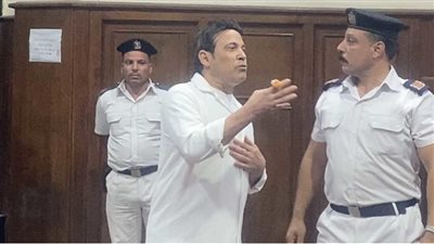 الحبس 3 سنوات وغرامة 30 ألف جنيه للمطرب سعد الصغير بتهمة تعاطي وحيازة مواد مخدرة