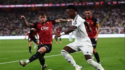 ريال مدريد يهزم ريال مايوركا بثلاثية ويواجه برشلونة في نهائى السوبر الإسباني