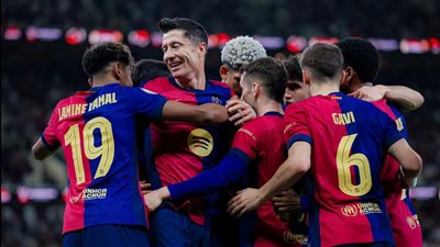 برشلونة يسحق ريال مدريد بخماسية ويتوج بطلًا للسوبر الإسباني 