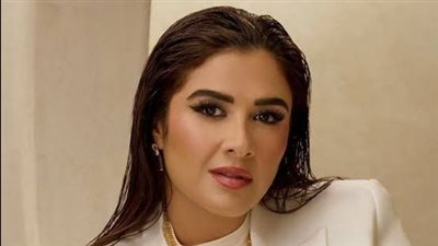 وفاة والد الفنانة ياسمين عبد العزيز