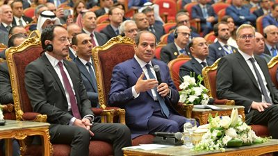 الرئيس السيسى: سعر برميل البترول قد يصل لأكثر من 200 دولار بسبب أزمة الحرب