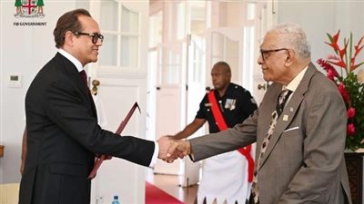 السفير المصري لدى استراليا يقدم أوراق اعتماده سفيرًا غير مقيم لدى جمهورية فيجي