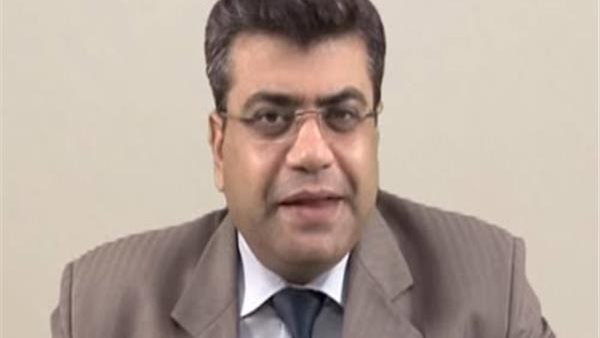 القس رفعت فكرى راعى الكنيسة الإنجيلية بروض الفرج