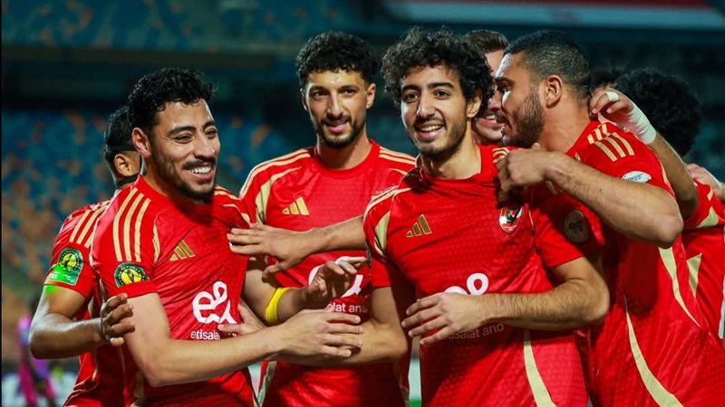 لاعبي الأهلي