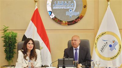 وزيرا النقل والإسكان يناقشان آلية تنظيم النقل في المجتمعات العمرانية الجديدة