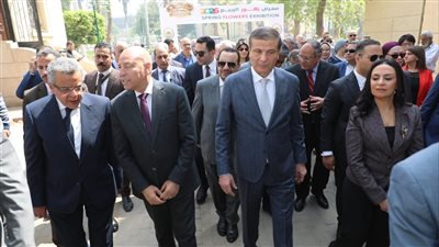 جانب من الافتتاح 