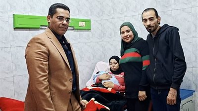 أول صور طفلة 