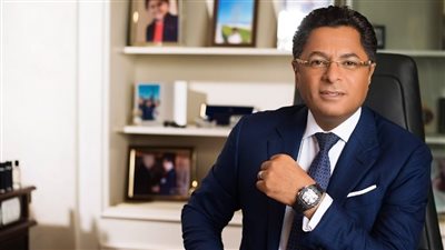 خالد أبوبكر محامي محمد الخشن: ملتزم والمصانع مستمرة