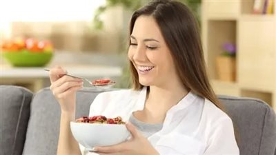 5 أطعمة ومشروبات تعرقل خسارة الوزن..تعرف عليها 