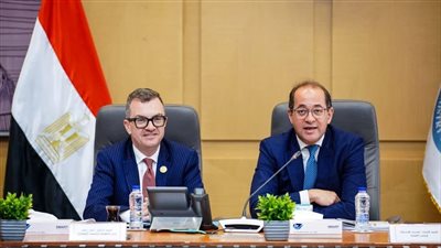 وزير المالية: «فخور جدًا بأفكار الشباب ومشروعاتهم.. ودايمًا عندي شغف كبير بالحوار معهم»