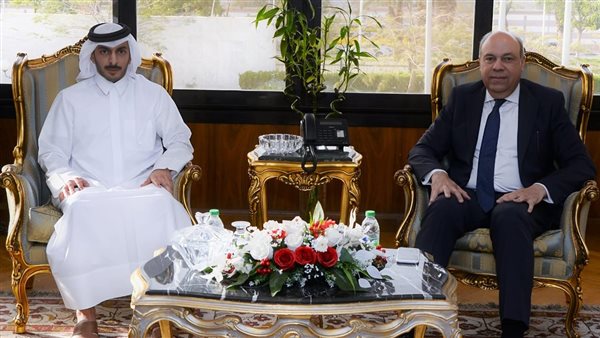 وزير الطيران يستقبل وفد مجموعة شركات فهد آل ثان القطرية