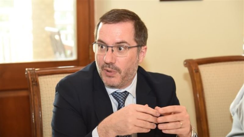  السفير البريطاني