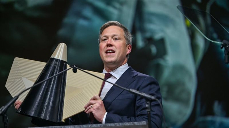 وزير الجيش الأمريكى