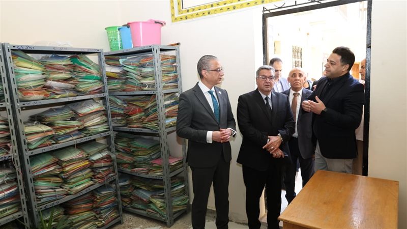 الدكتور أحمد الأنصاري،