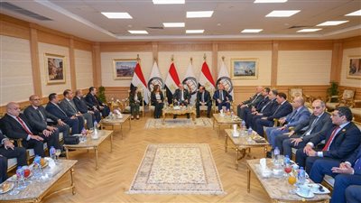 النيابة العامة تسلم سبائك فضية ووثائق لعدد من الأراضي والمركبات المتحفظ عليها