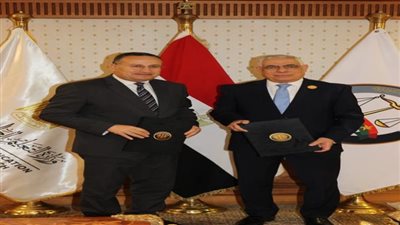 النائب العام ووزير التعليم العالى 