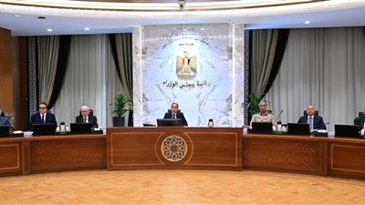 رئيس الوزراء يهنئ عمال مصر فى عيدهم: نقدر جهودكم الوفية فى مختلف القطاعات