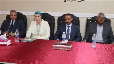  رئيسة المجلس القومي للطفولة والأمومة ومحافظ سوهاج يفتتحان فرع المجلس بالمحافظة ويدشنان عددًا من المبادرات لتعزيز صحة وحماية الأطفال