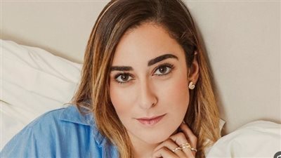 قبل الجراحة بيومين.. حادث يمنع أمينة خليل من عملية تجميل أنفها