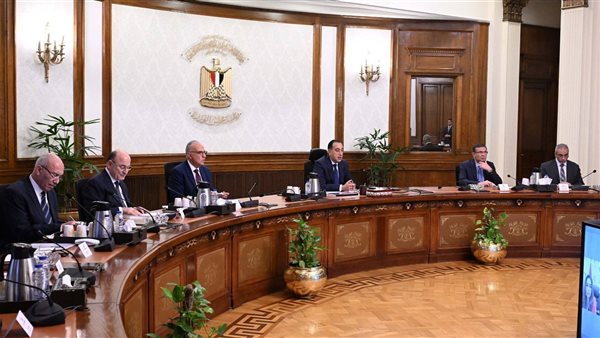 اجتماع رئيس الوزراء لمتابعة الخطط التنفيذية لتنمية سيناء